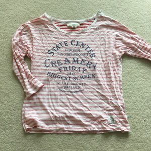 Quarter Length Sleeve Graphic T-shirt